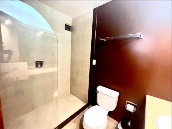 1420 Lujosa Habitacion - Hotel Akros Quito Ngoại thất bức ảnh