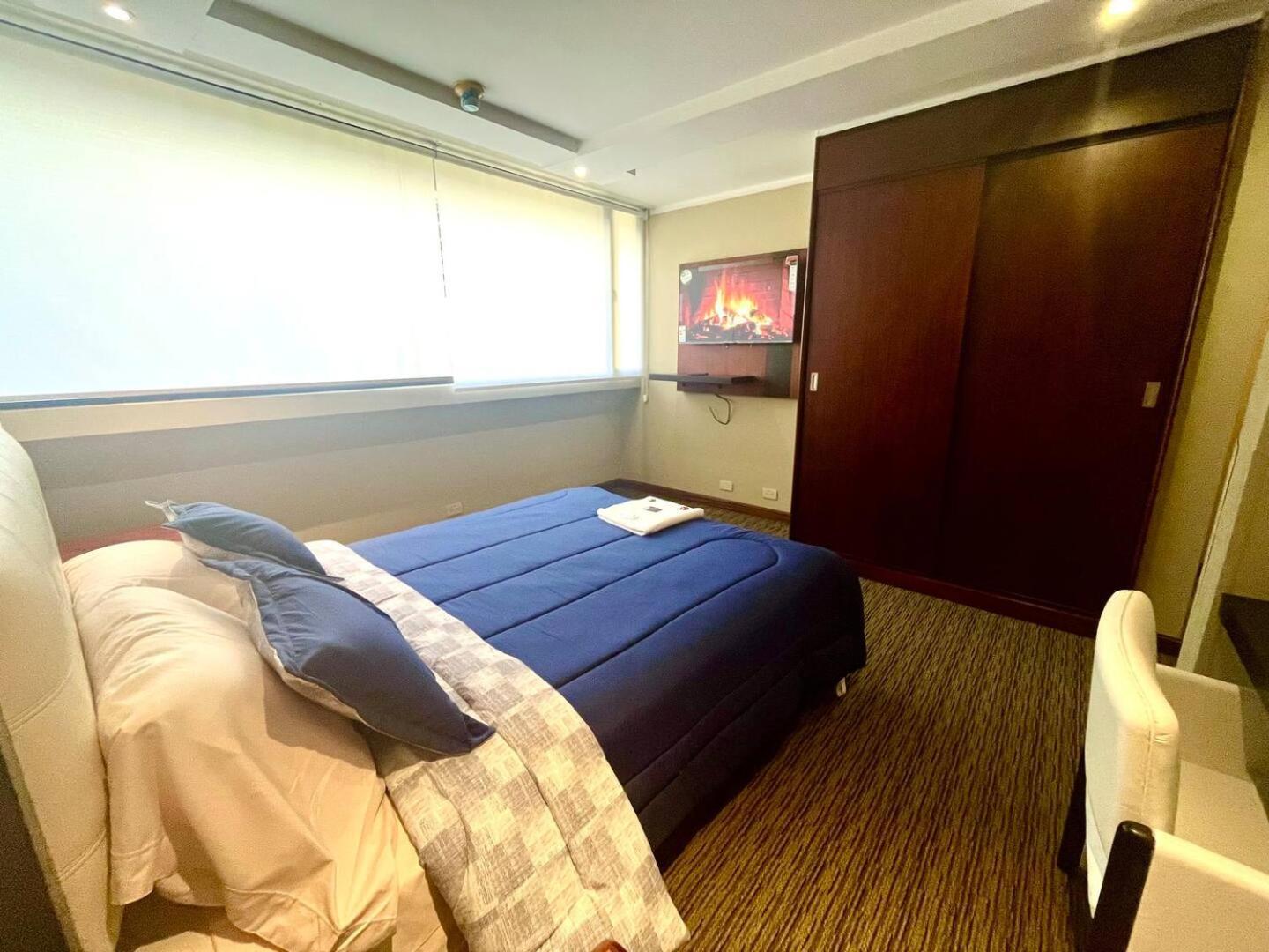 1420 Lujosa Habitacion - Hotel Akros Quito Ngoại thất bức ảnh